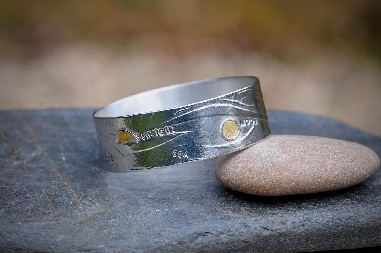 Wide Nature Silver Bangle with Keum Boo